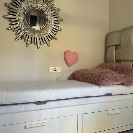 Villa Villa *