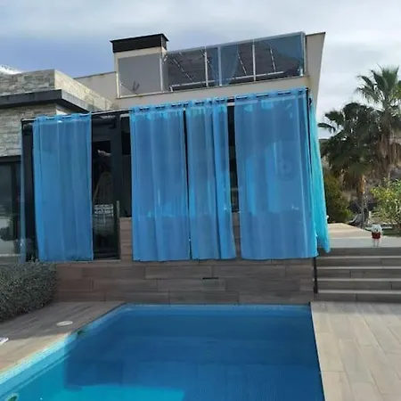 Villa Villa