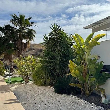 Villa Villa *